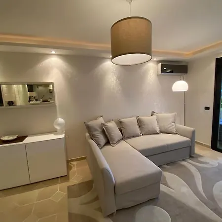 Comfortable Close To Monaco 카프다일
